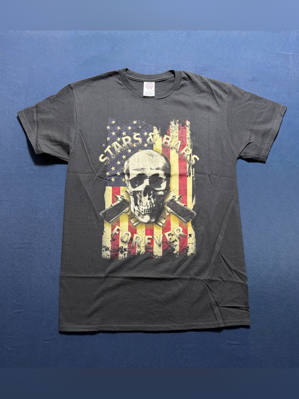 100% Cotton Medium NWOT Delta Pro Weight Stars & Bars Forever Graphic T-Shirt